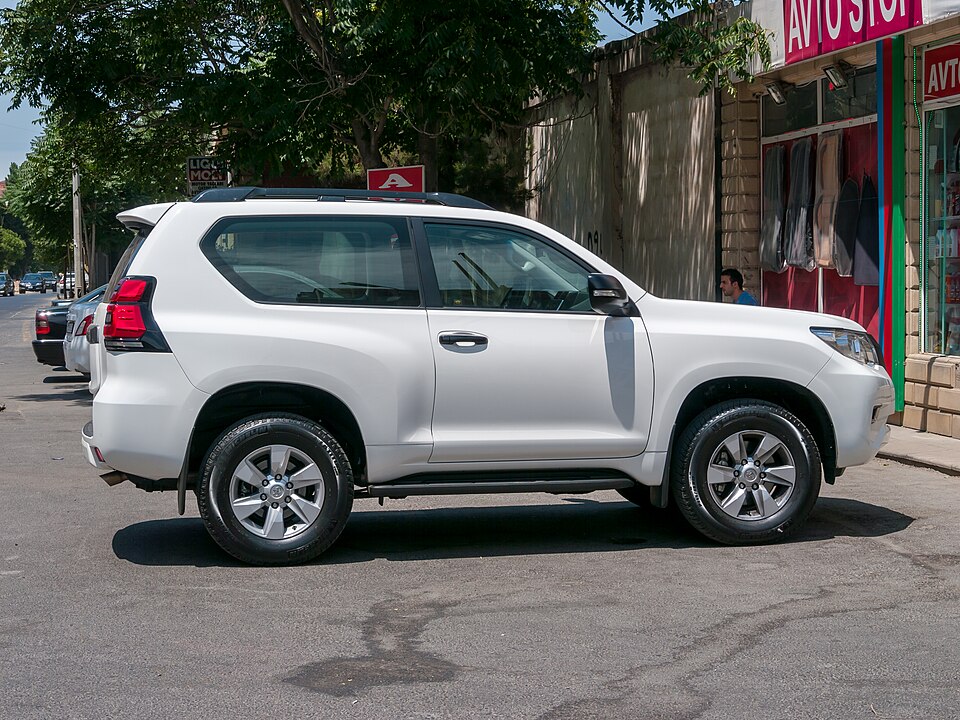 Toyota Land Cruiser Prado: suv class, with driver